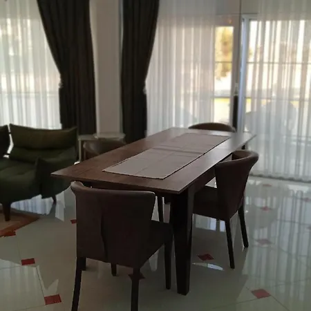 апартаметы либия Libiya в центре кемера дуплекс две спальни, 140 кв м, 300 м до пляжа,рамещение до 5 человек *